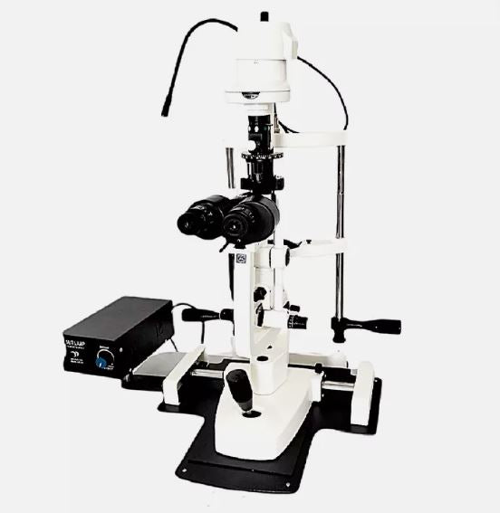 Ergonomic tilt-able slit lamp